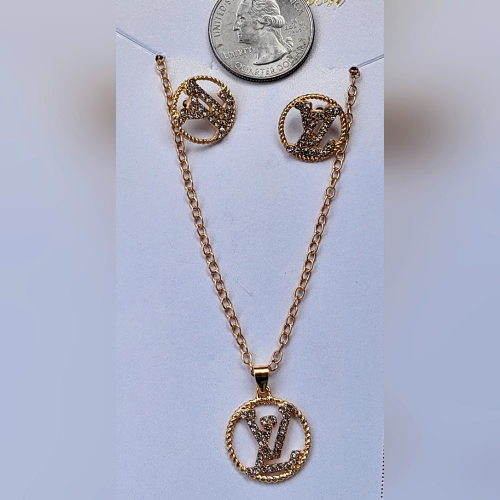 Costume jewelry set